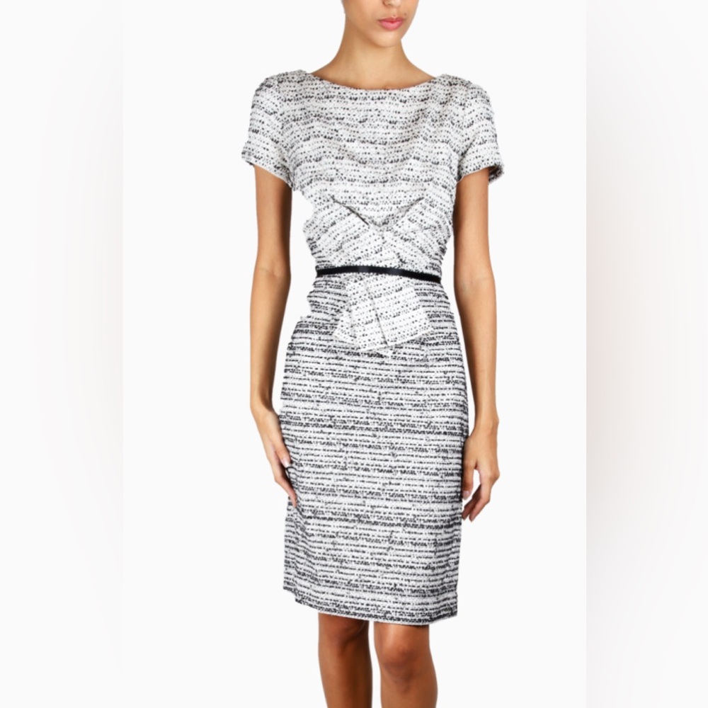 CAROLINA HERRERA BLACK AND WHITE EMBROIDERED DRESS